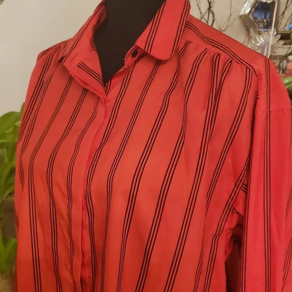 Diane von Furstenberg blouse size M - Picture 3 of 8